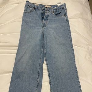 Levi’s Ribcage Straight Size 28